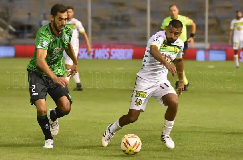 Aldosivi viaja a Paraná para otro partido clave