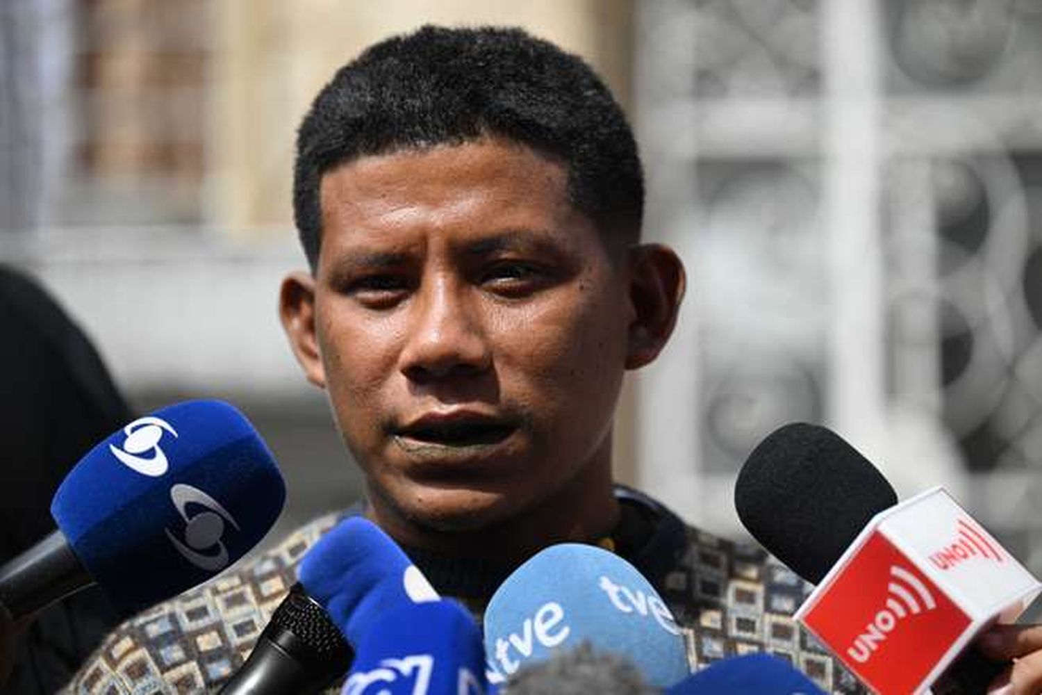 POR ACOSO SEXUAL, CAPTURAN al padre de dos de los niños extraviados en la selva