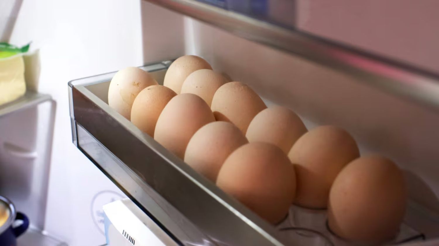 La mejor manera de guardar los huevos en la heladera