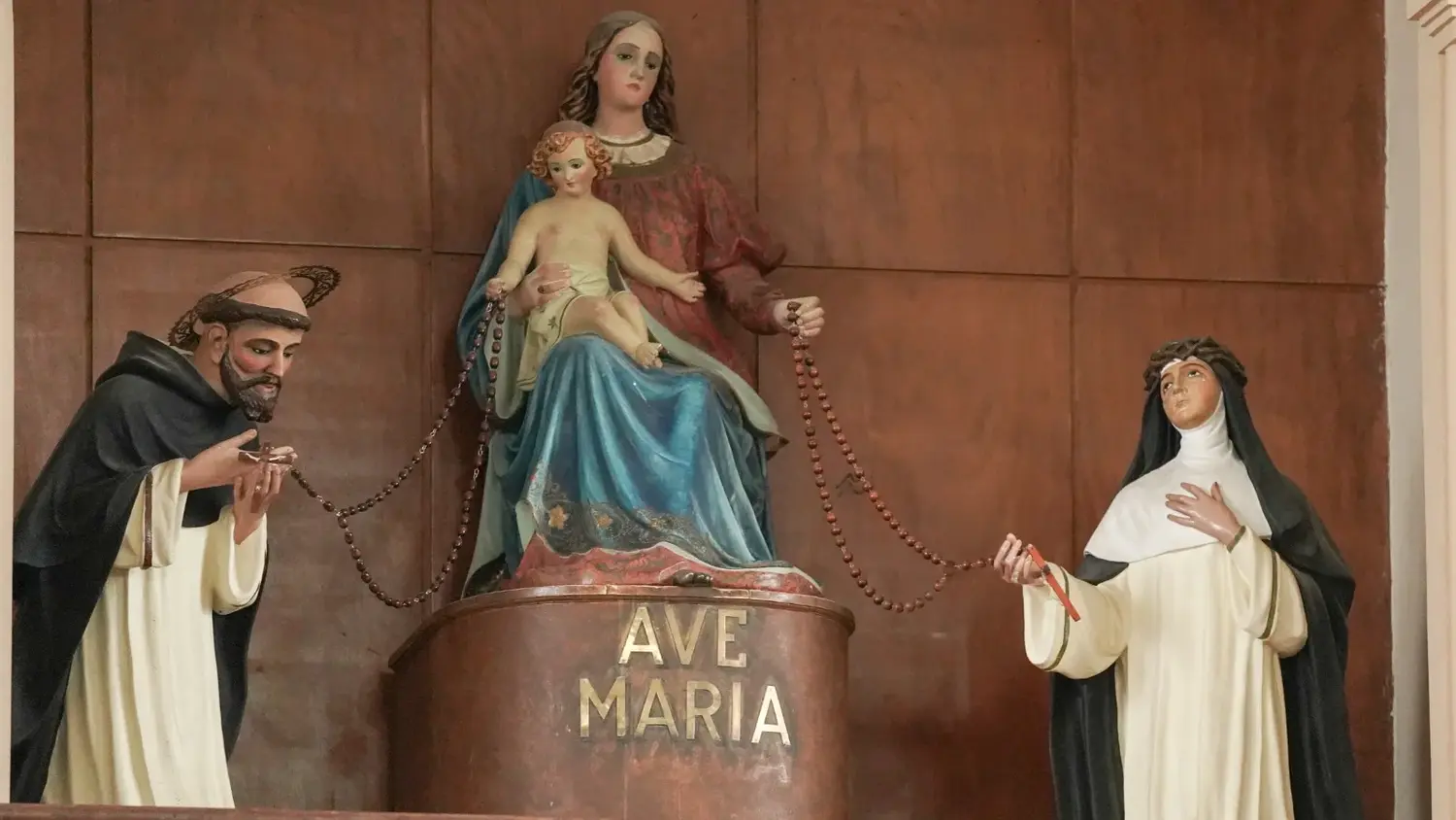 Ladrones sustrajeron la puerta del Sagrario, el copón y las coronas de Jesús y de la Virgen María