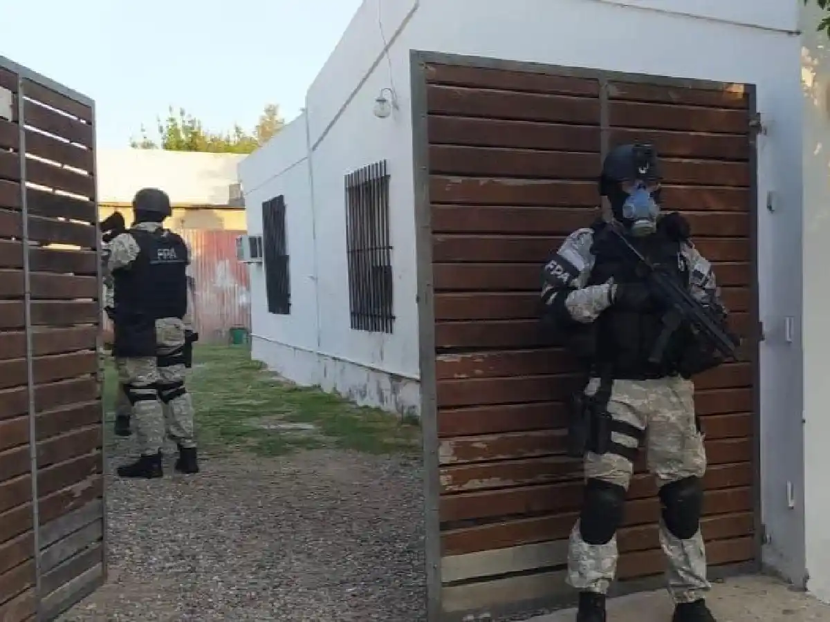 Barrio Sarmiento: cerraron  “kiosco” de droga y  detuvieron a un hombre 