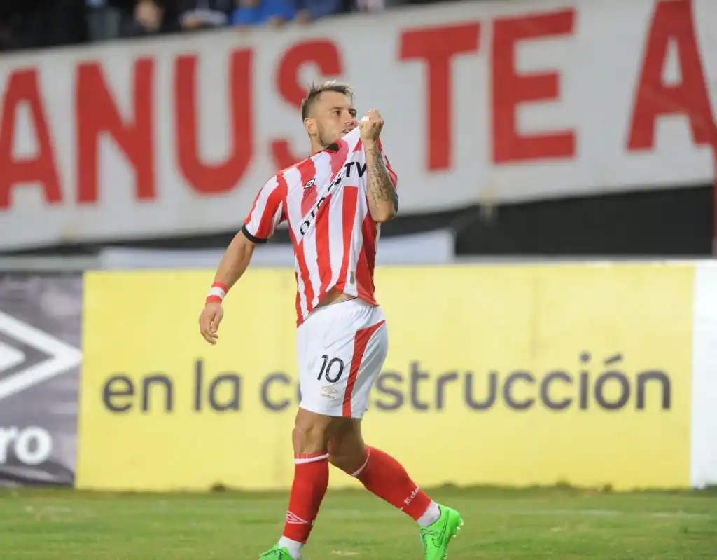 Gastón Fernández anunció que se retira del fútbol