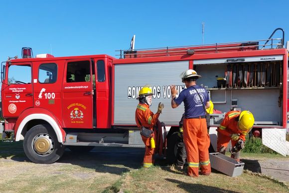 Ola de calor: fin de semana activo para Bomberos por incendios forestales