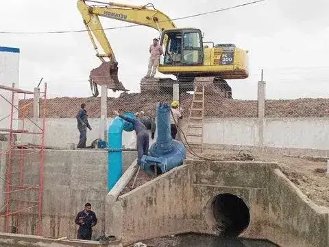 Instalaron una nueva electrobomba en el San
Juan 1 para reforzar el sistema de defensas