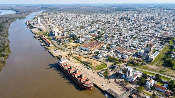 Intensa actividad  portuaria en Entre Ríos
