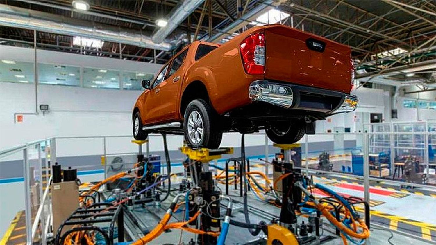 Suspendieron aplicación del impuesto PAÍS para importación de pickups y camiones