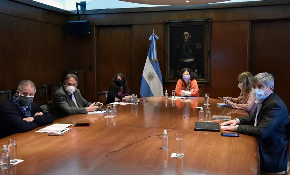 El Consejo Federal de Salud decidió acelerar las segundas dosis de las vacunas a los mayores de 40 años