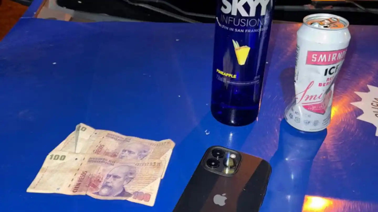 Chocó con su Amarok e intentó coimear a la policía de Córdoba con 200 pesos: detenido