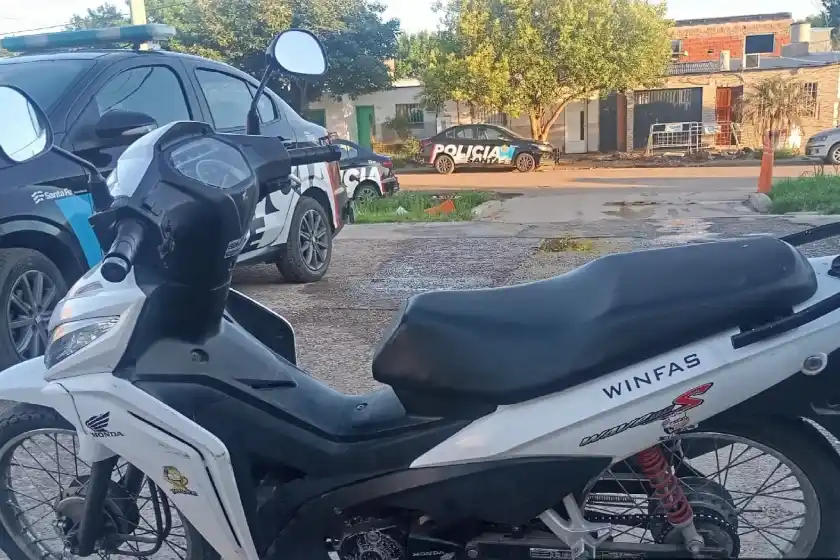 Robaron una moto en Vía Honda.