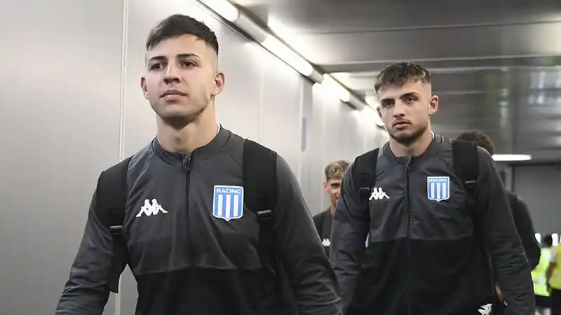 El plantel de Racing estuvo demorado en Colombia por una insólita coincidencia