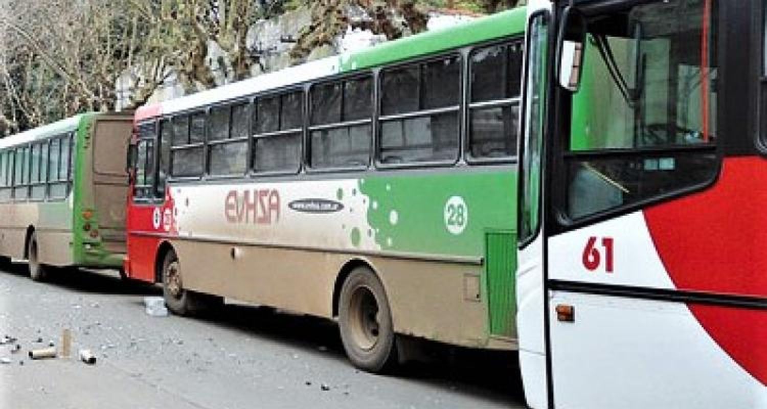 Levantaron el paro de colectivos y el servicio vuelve a funcionar con normalidad
