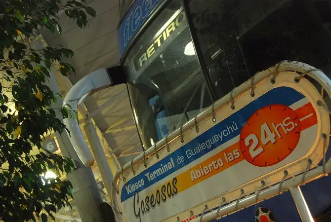 Se cuadruplicaron los servicios de micros para el fin de semana largo de carnaval 