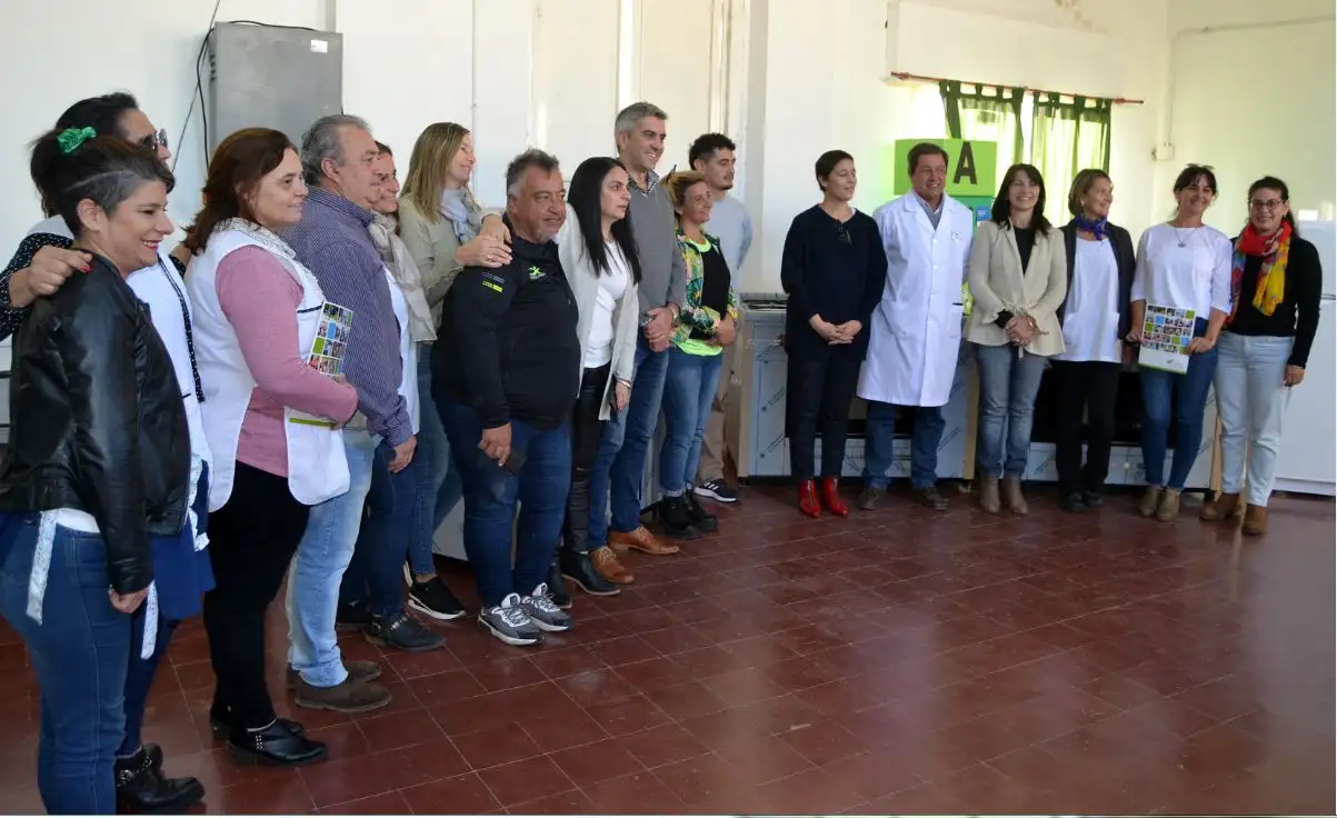 Se entregó equipamiento a cuatro escuelas primarias de la ciudad
