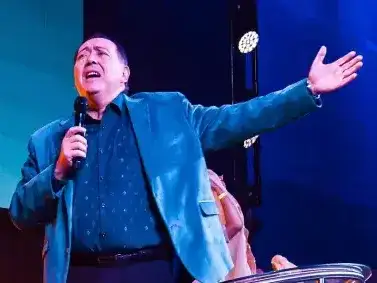 El curioso milagro del pastor que visitó Javier Milei en Chaco que "convirtió pesos en dólares"