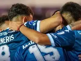 La Academia venció en al altura de Sucre 3 a 1 a Oriente Petrolero, Foto: El Litoral