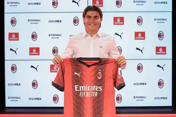 El Milán presentó a Luka Romero