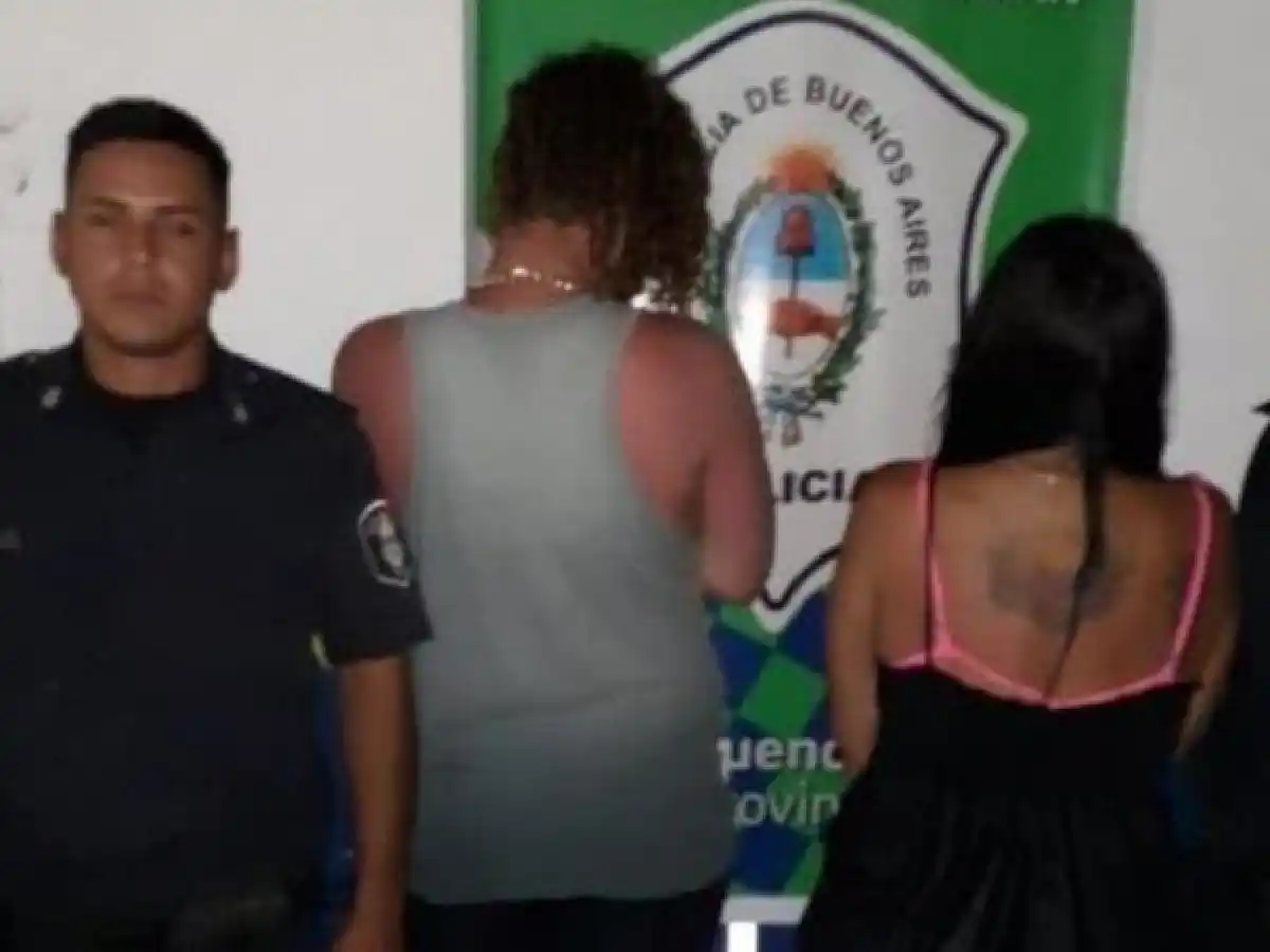 Enterraron a nena de 2 años en la arena para meterse al mar