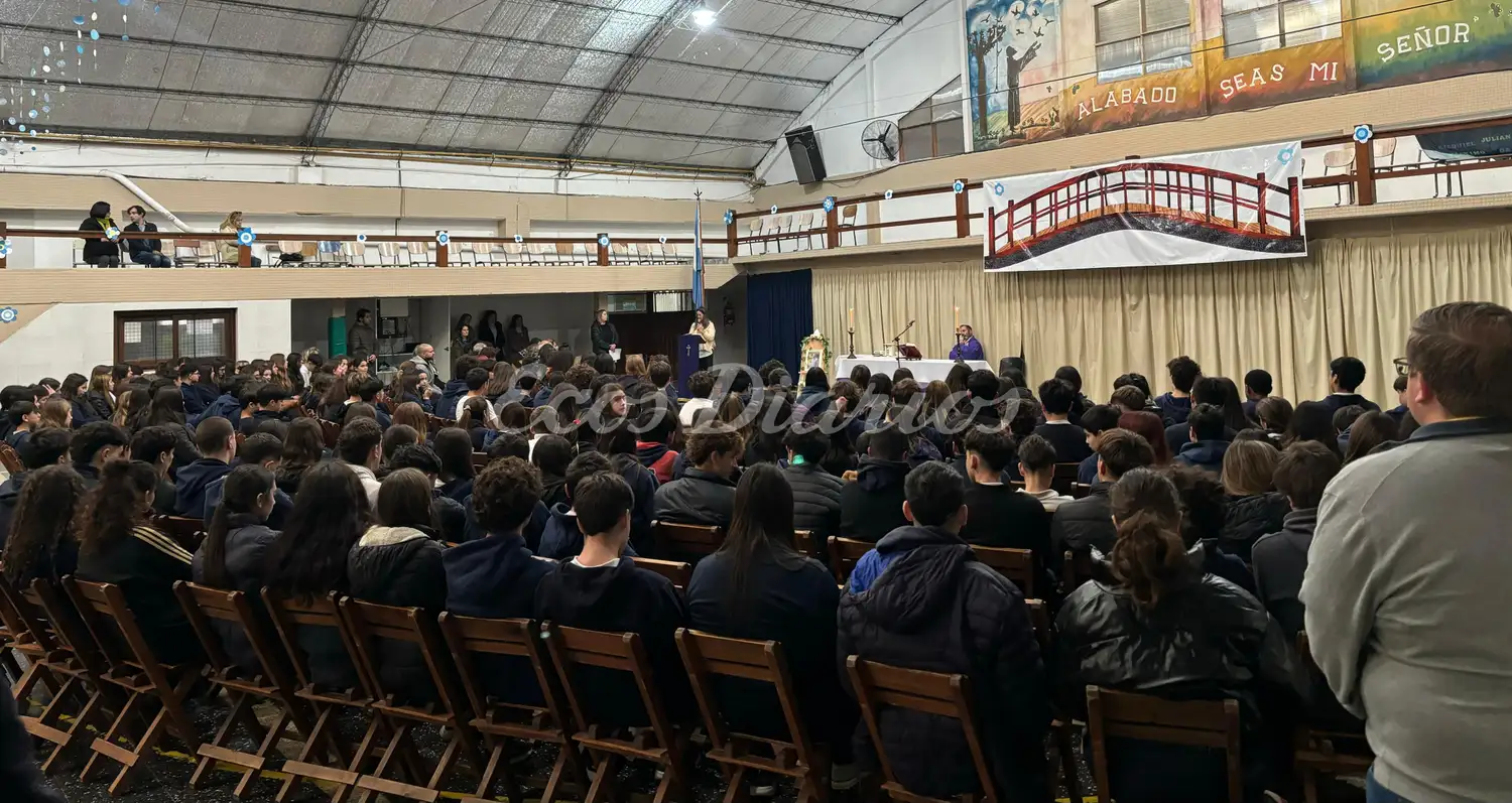 Ceremonia en memoria de Germán Apella