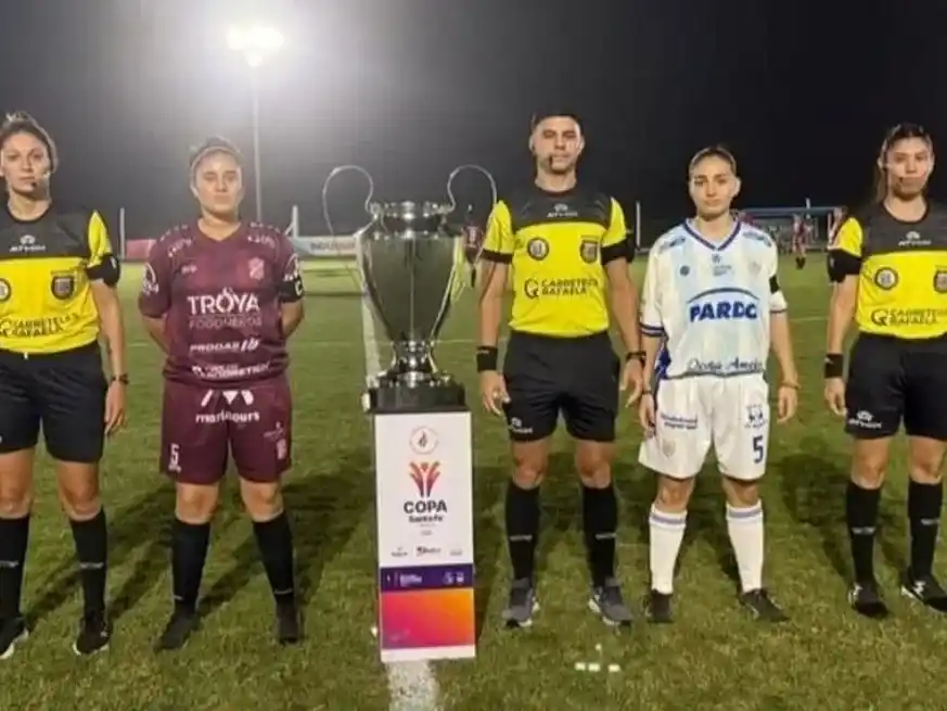 1 a 1 para la Crema y el "9" en el inicio de la rama femenina de la Copa Santa Fe de fútbol.