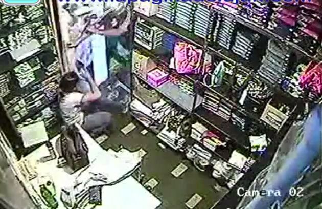 Violento asalto a una mujer en un comercio de Luján