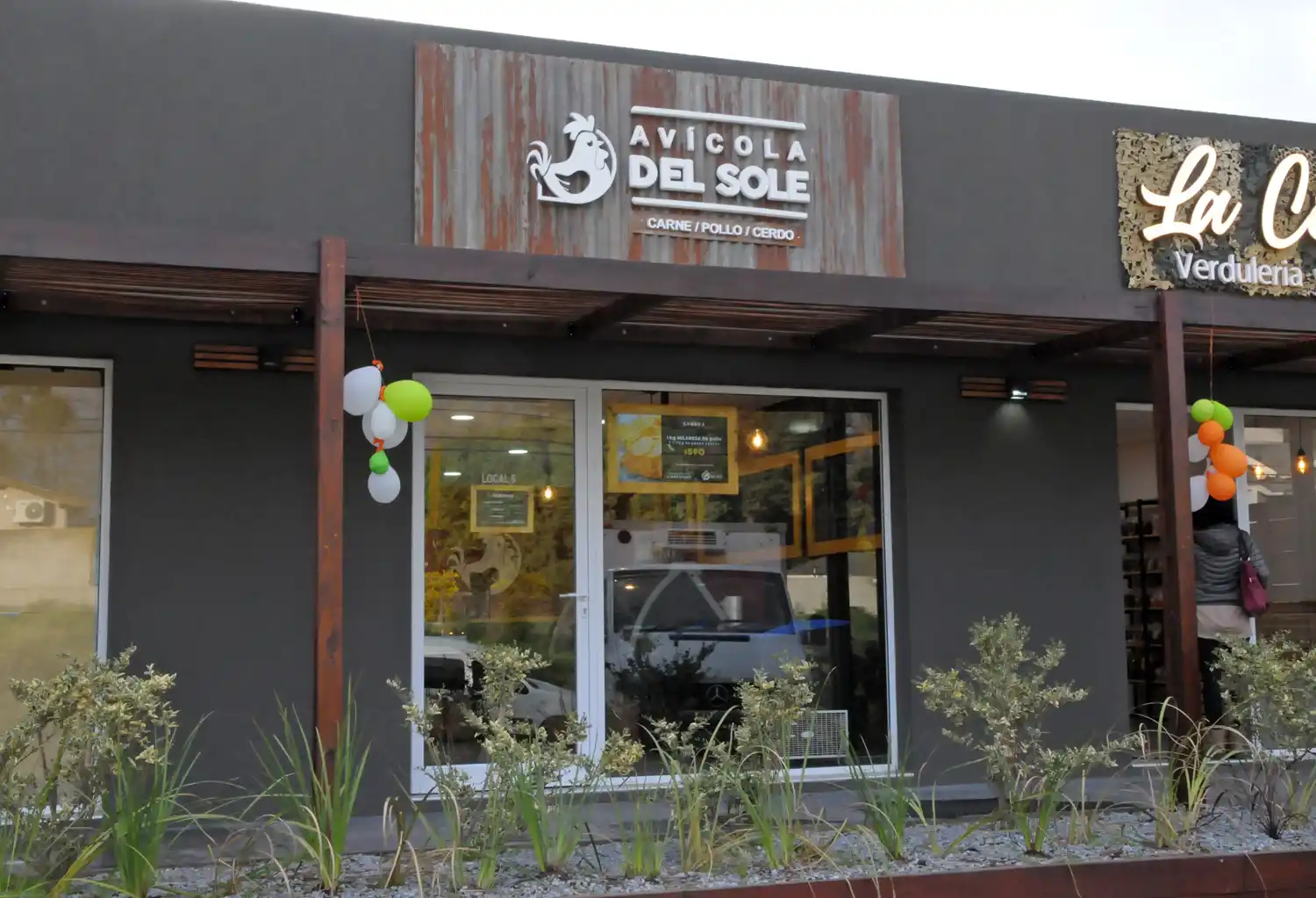 Desvalijaron una avícola que acababa de abrir su local, encontraron a los ladrones pero quedaron en libertad