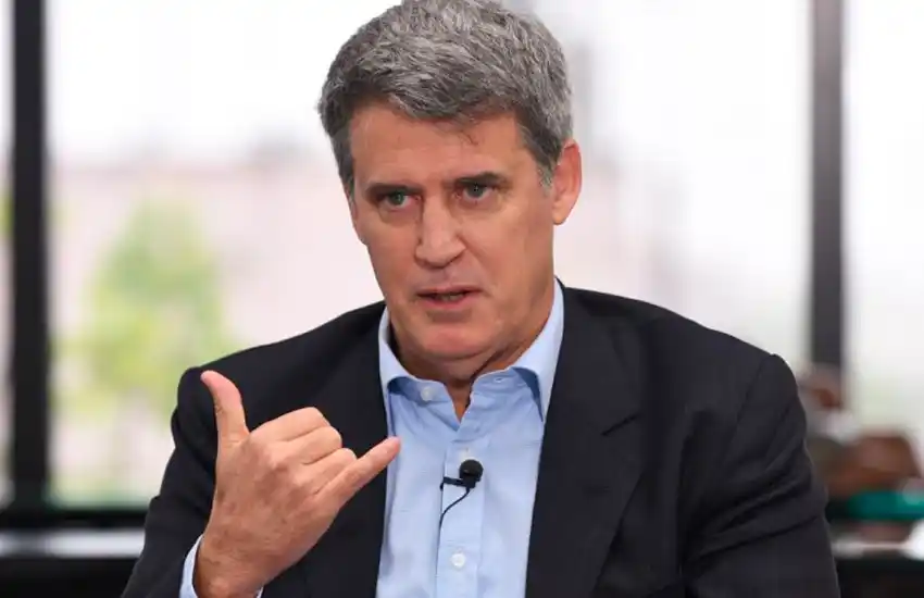Alfonso Prat-Gay sobre las medidas anunciadas por Sergio Massa: «Son puro humo»