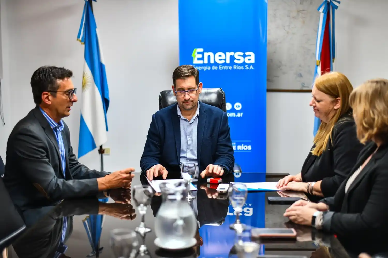 Enersa y Copnaf acuerdan bonificación especial en la tarifa eléctrica para Familias de Abrigo