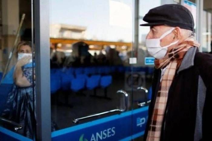 La ANSES evalúa pagar un bono extraordinario a los jubilados