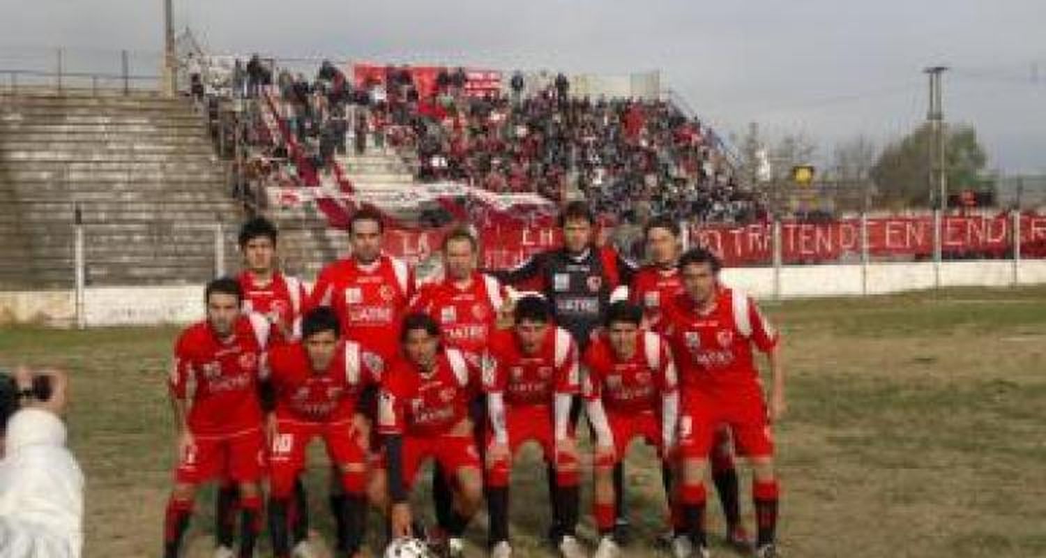 El tricampeón debuta el sábado