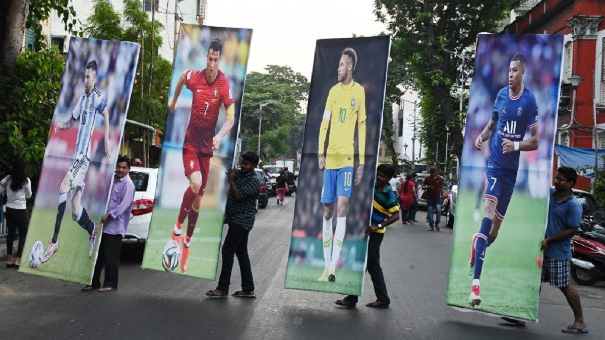 ¡QATAR 2022! En India definen quien es mejor entre Brasil y Argentina, pero a PUÑETAZOS (+VIDEO)