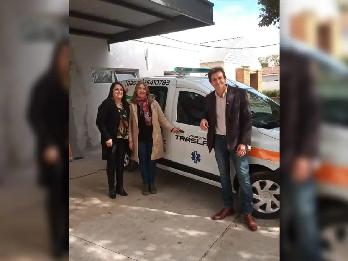 Nueva unidad de traslado y  ecógrafo móvil para La Tordilla:  “Es un gran avance para el pueblo”       