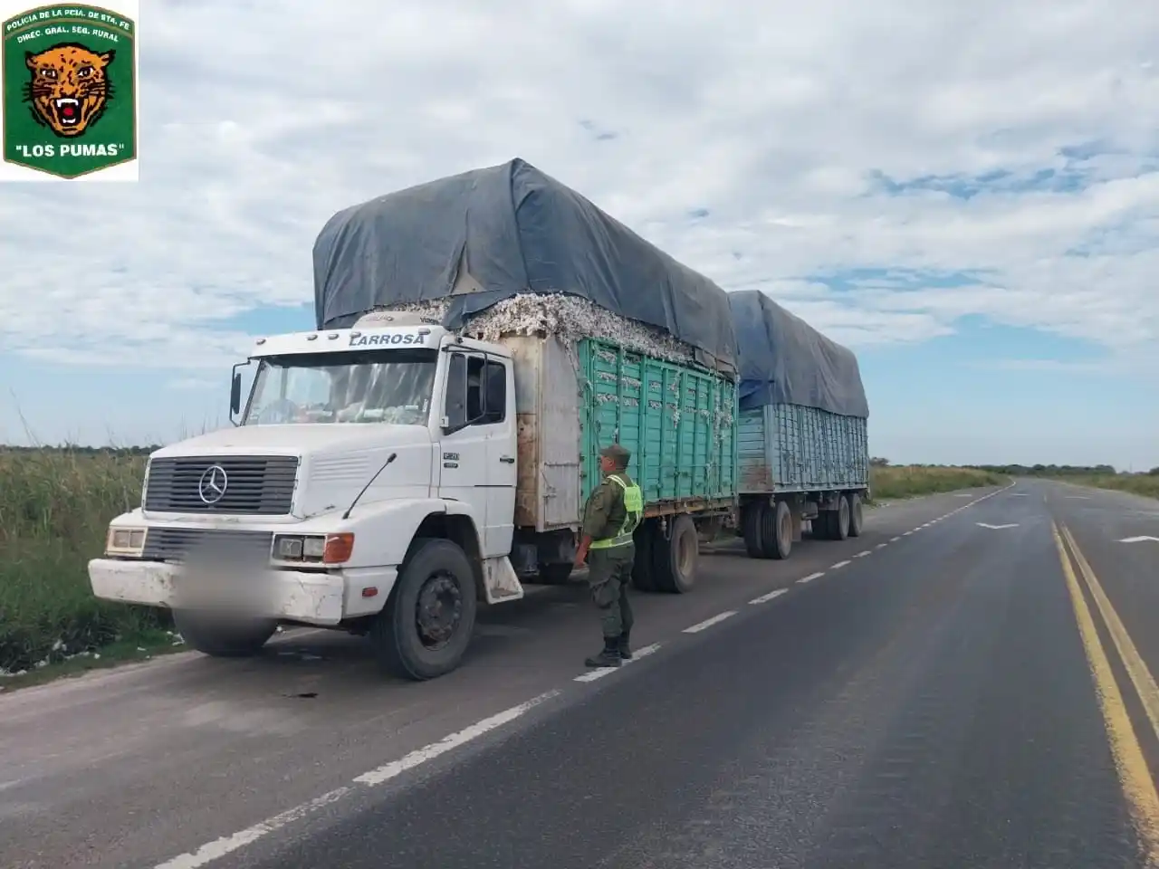 Los Pumas interceptaron camiones con algodón sin documentación en Ruta Nacional N° 95