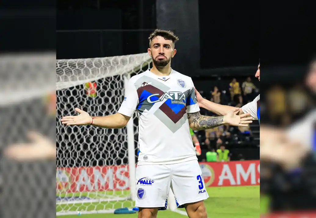 El Godoy Cruz del chavense Agustín Auzmendi visita a Gremio de Porto Alegre