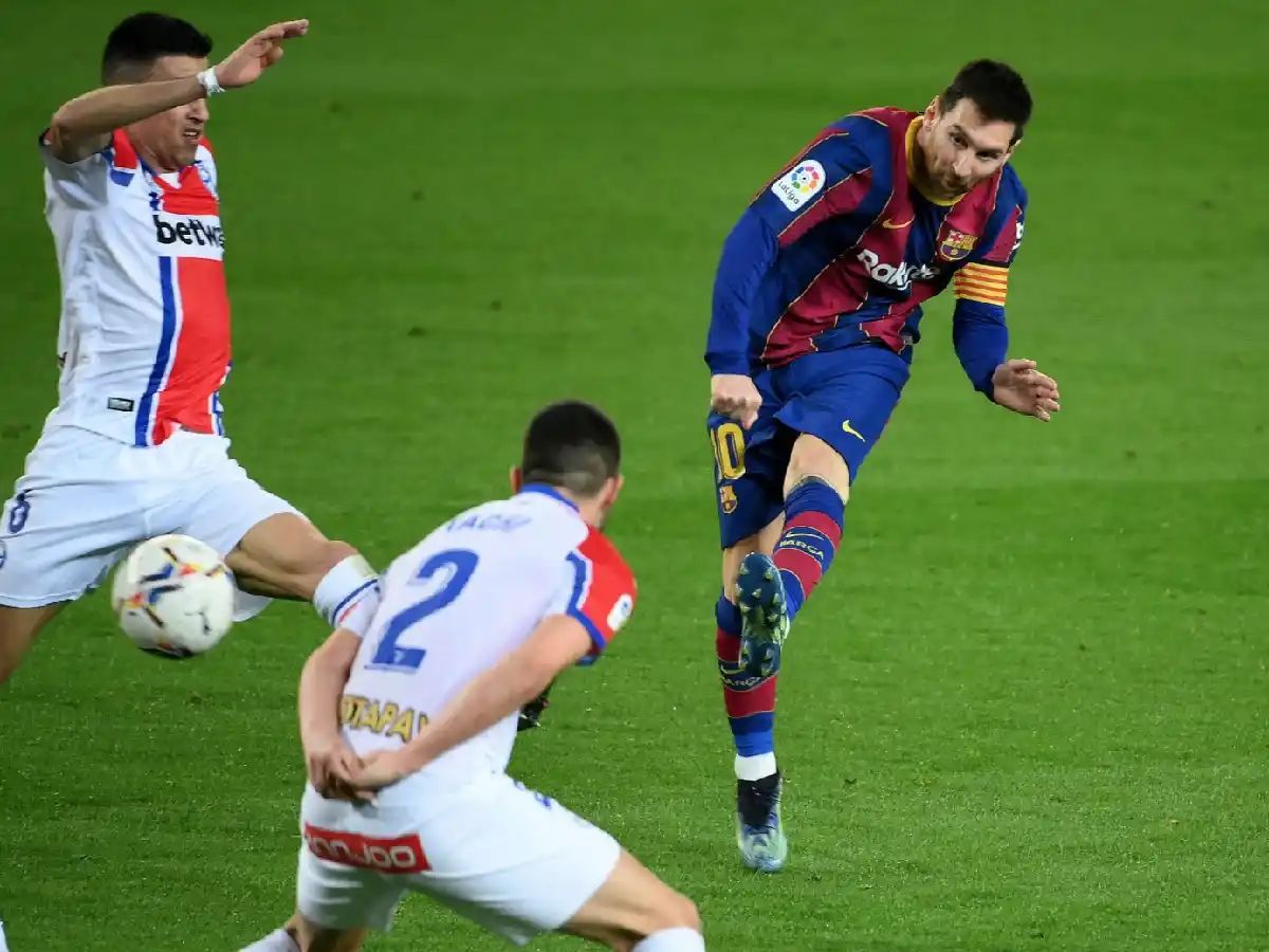 Doblete de Messi frente a Alavés