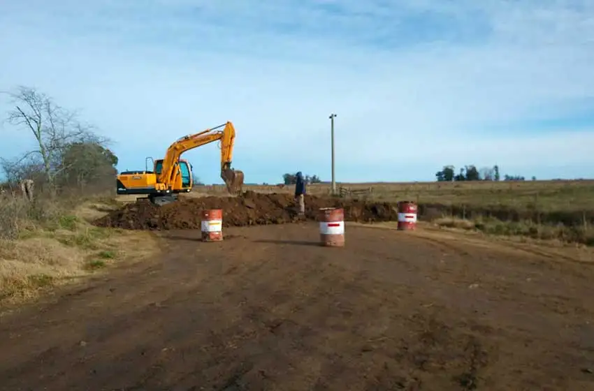 Tandil reforzó los cortes en caminos rurales que conectan con Ayacucho