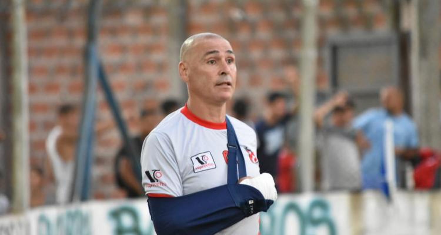 Federal C: Sandro Velasco dejó la dirección técnica de Paraná