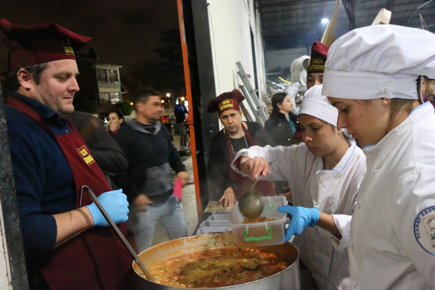 Luego de la exitosa Cazuela Carrocera, es el momento de los bocetos y las fotos  
