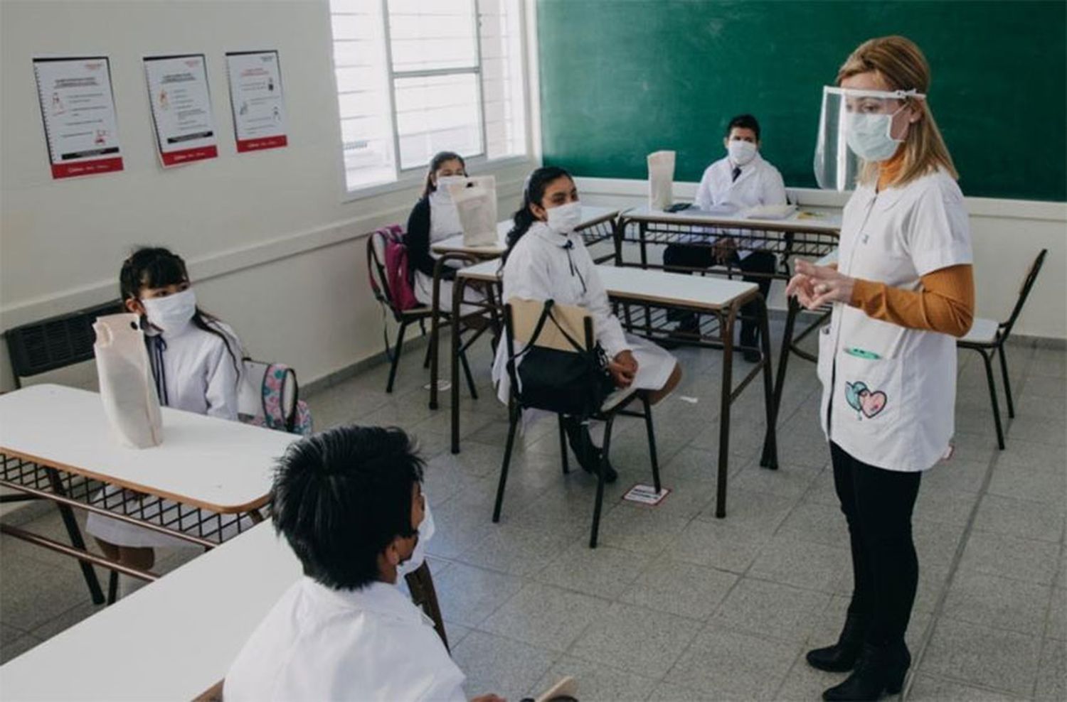 Clases presenciales: denuncian que Provincia "pone en riesgo la vida de la comunidad educativa"