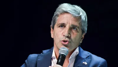 Luis Caputo volvió a negar una devaluación