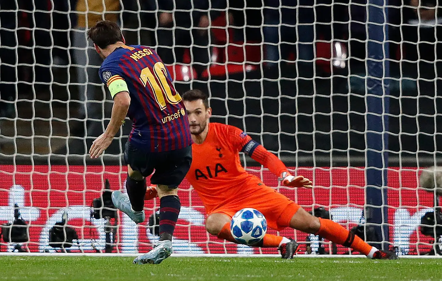 Messi se lució con otros dos goles para Barcelona