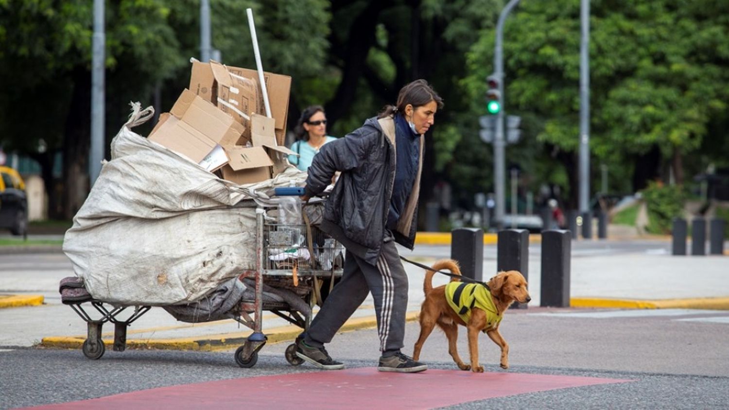 En marzo, una familia tipo necesitó $191.228 para no ser pobre