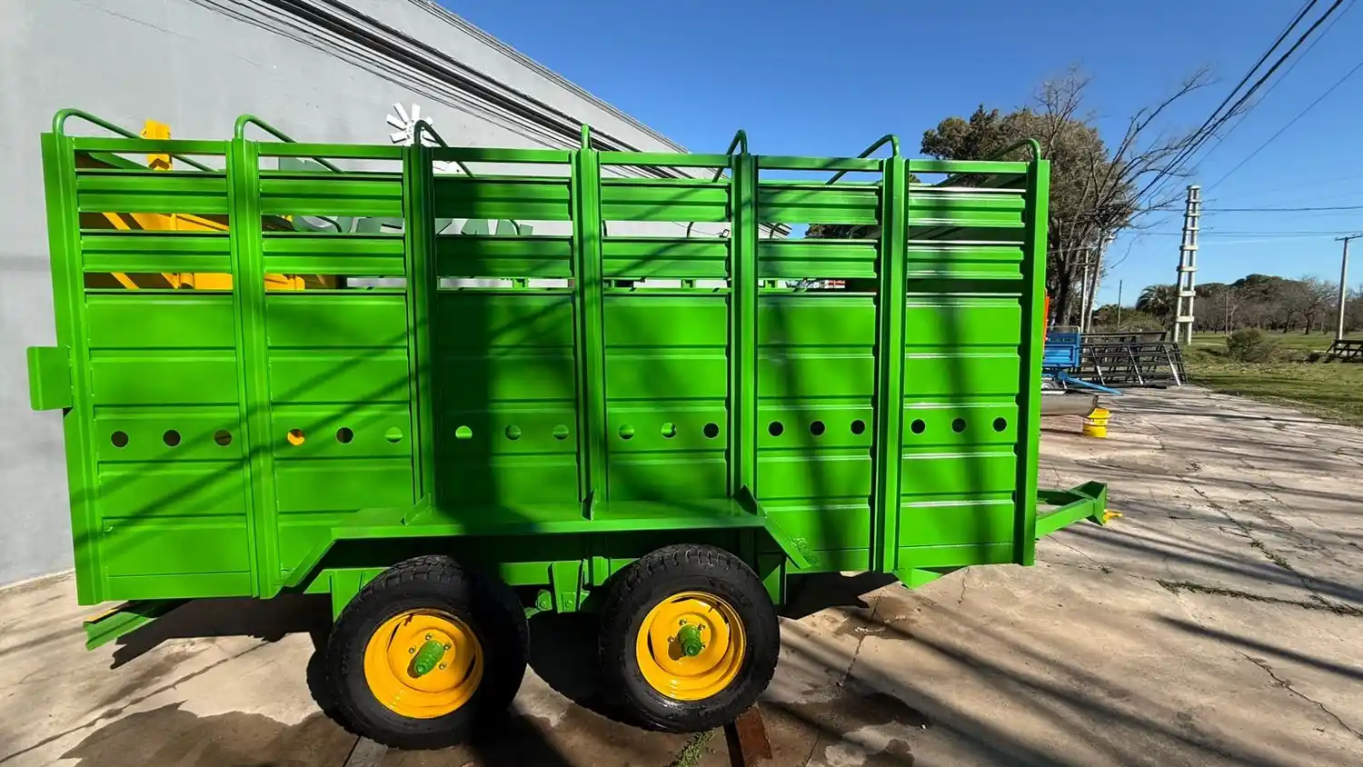 “De Zan Implementos e Insumos”: Nuevo polo comercial para el sector agropecuario