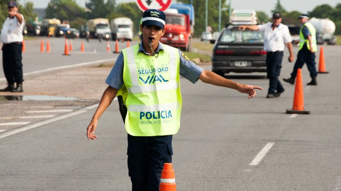 Insólito: un motorhome se “amotinó” en la ruta porque no tenía papales y lo dejaron seguir