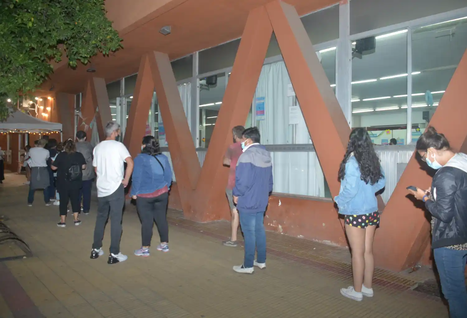 El CCU cumplió su etapa y la vacunación fija se trasladará al exDispensario