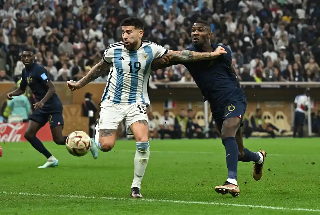 Nicolás Otamendi, una muralla en el desierto