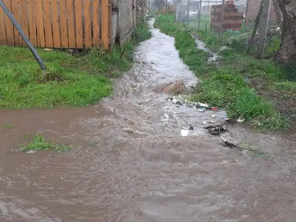 Preocupación por el mal estado de las calles en el barrio Parque Independencia