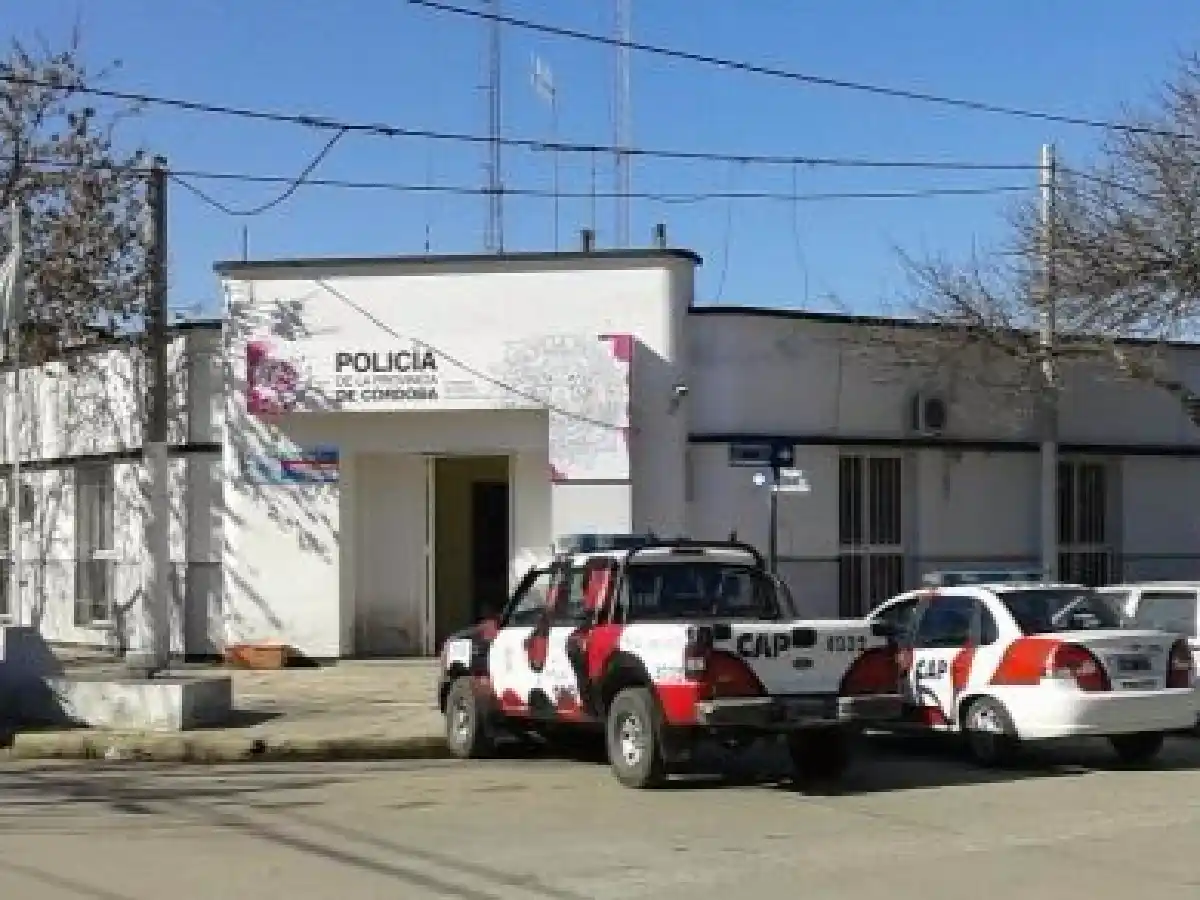 Las Varillas: quiso evitar que su mujer  lo denunciara y quedó detenido 