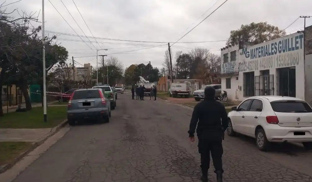 Policía mató a amigo en forma accidental de un disparo en San Andrés de Giles: La carátula es homicidio culposo