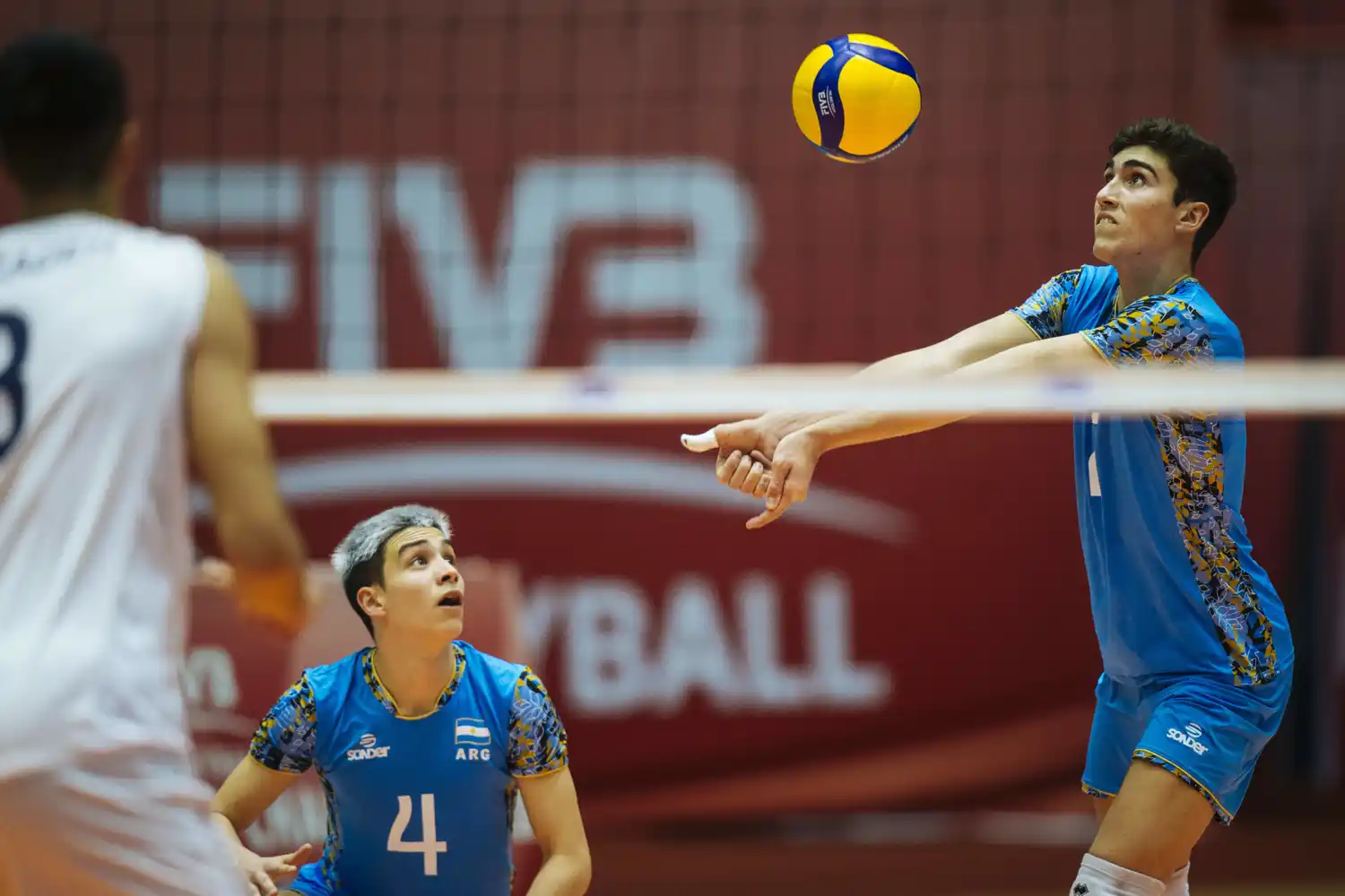 Argentina no pudo con el local e irá por el 5º puesto