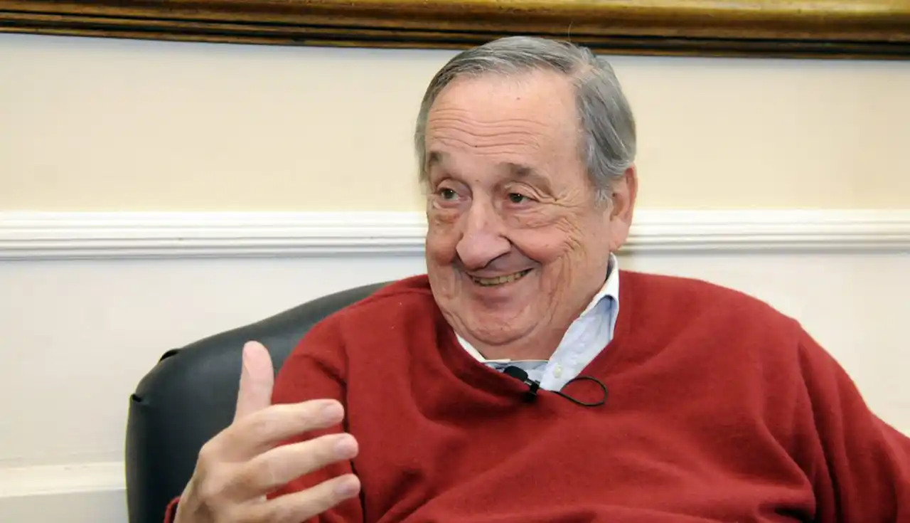 El histórico Lunghi sigue al frente del Municipio de Tandil.